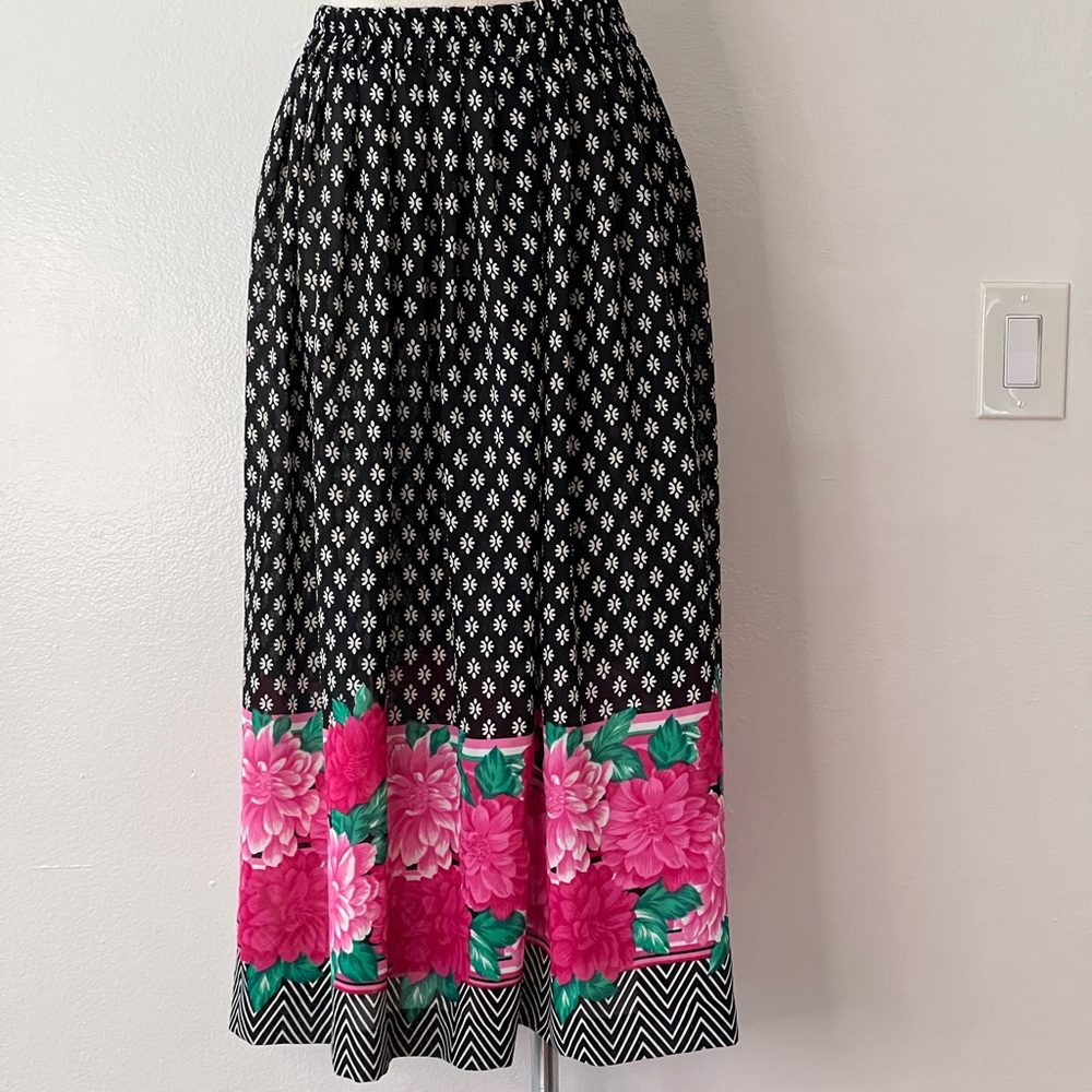Navy & White Printed Skirt with Pink Floral Band and Elastic Waist